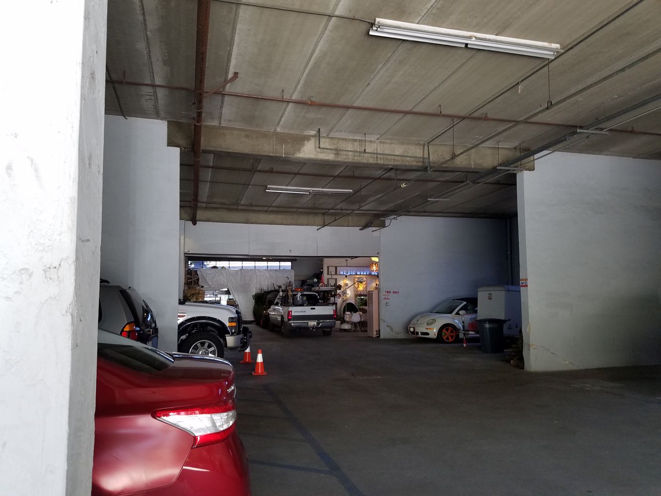 WAREHOUSE SPACE 10 to 15 minutes away from anywhere in San Diego